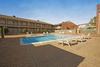 Americas Best Value Inn And Suites North ファーマーズ・ブランチ エクステリア 写真