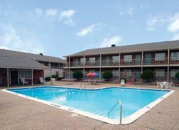 Americas Best Value Inn And Suites North ファーマーズ・ブランチ エクステリア 写真